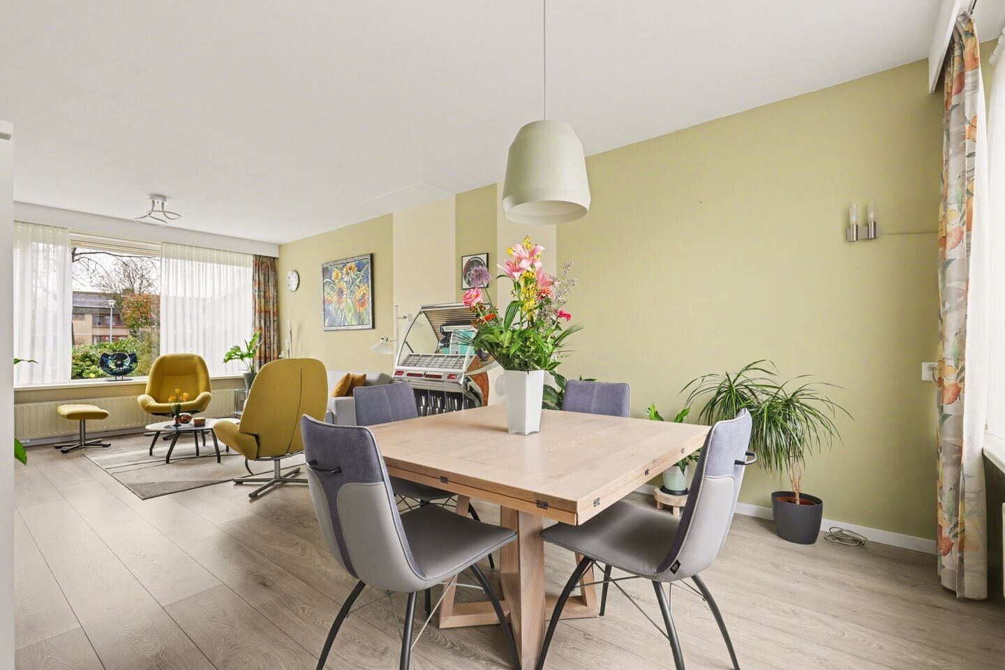 Hoekwoning te koop: Nonnenveld 21, Oosterhout