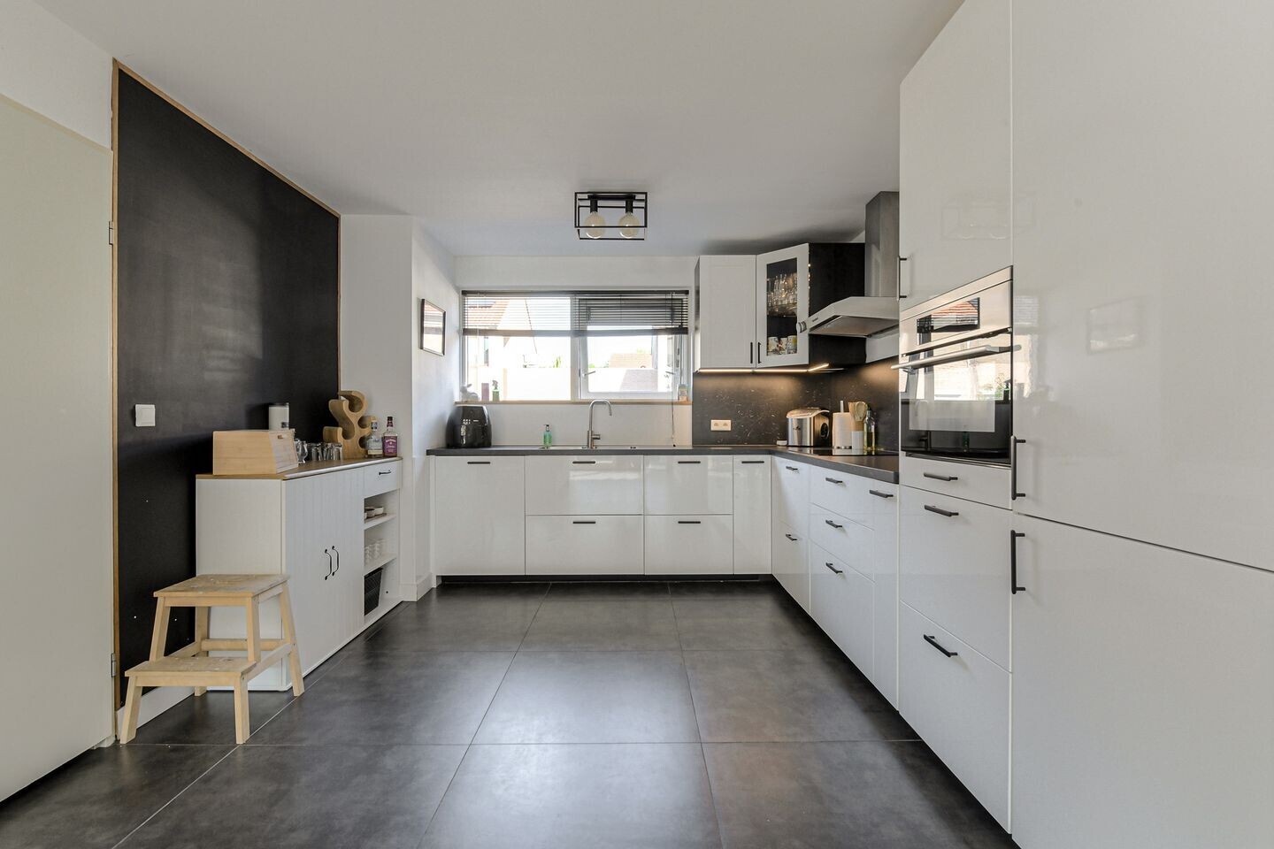 Tussenwoning te koop: Hooivorkstraat 21, Oosterhout