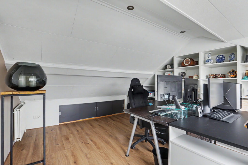 Tussenwoning te koop: Willem van Oranjestraat 28, Oosterhout