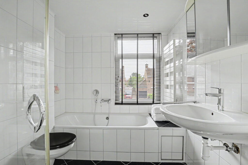 Tussenwoning te koop: Willem van Oranjestraat 28, Oosterhout