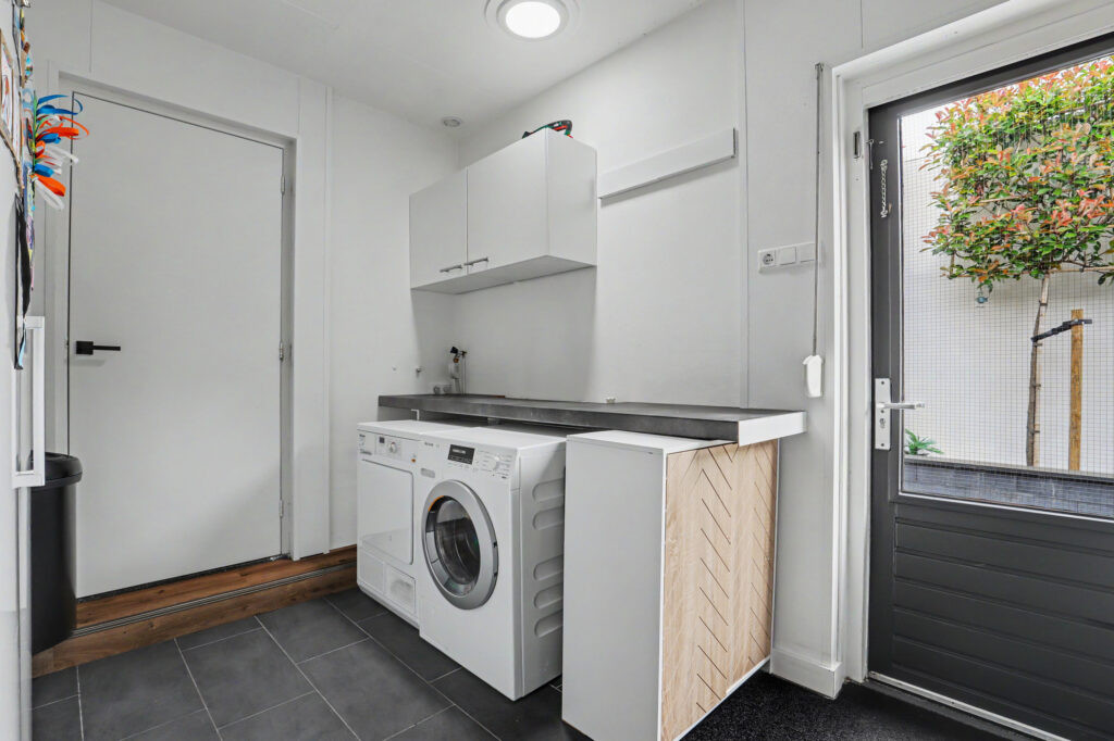 Tussenwoning te koop: Willem van Oranjestraat 28, Oosterhout