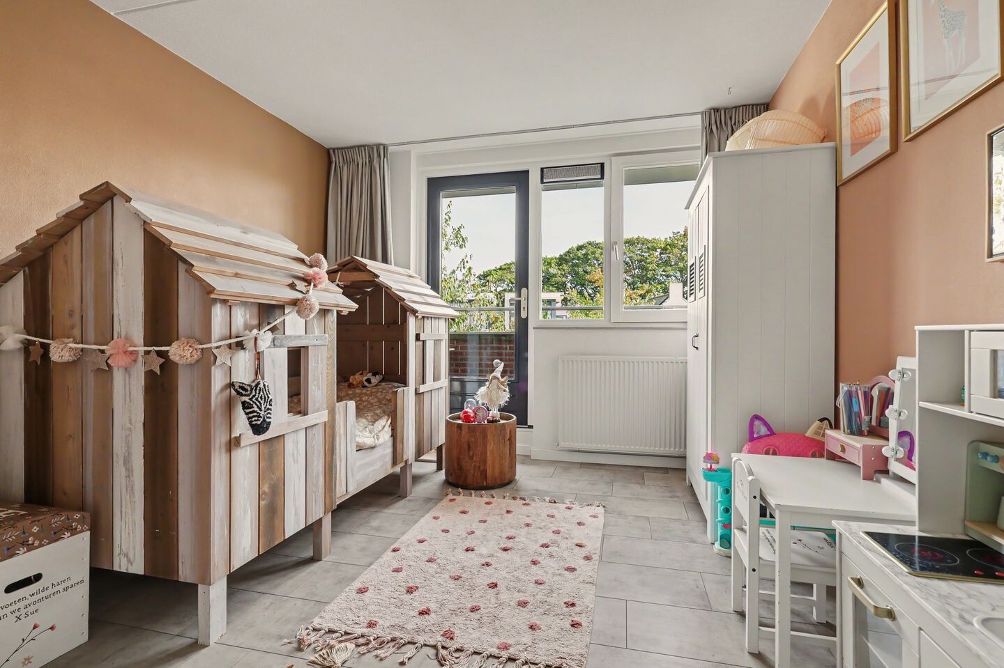 Tussenwoning te koop: Middelmeede 22, Made