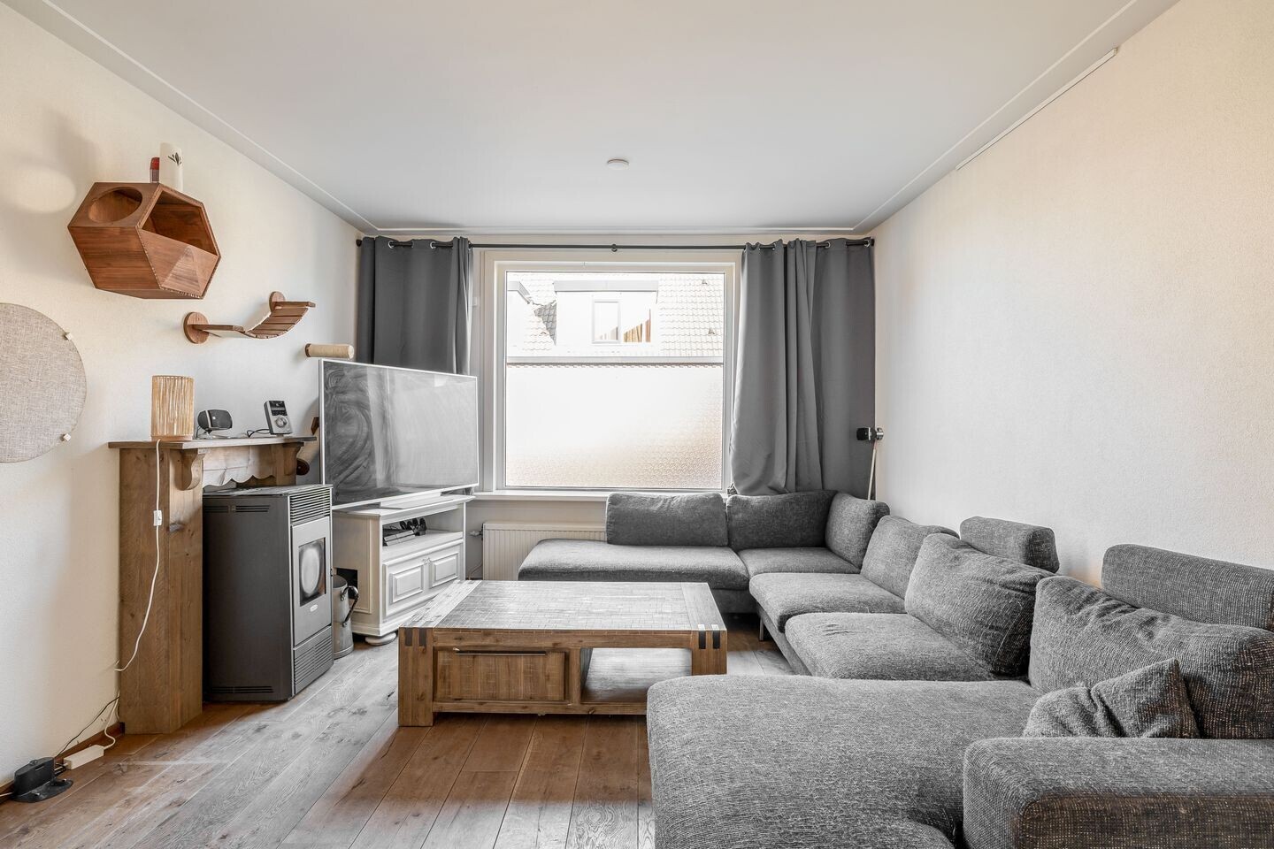 Vrijstaande woning te koop: Flierstraat 83, Lage Zwaluwe