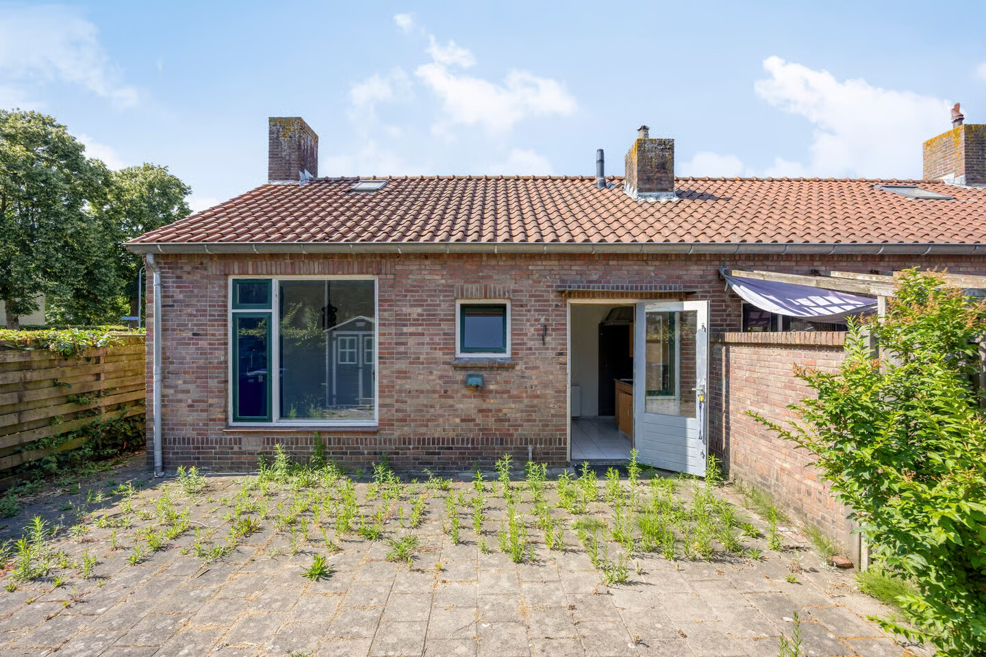 Twee-onder-één-kap te koop: Oranjestraat 2, Lage Zwaluwe
