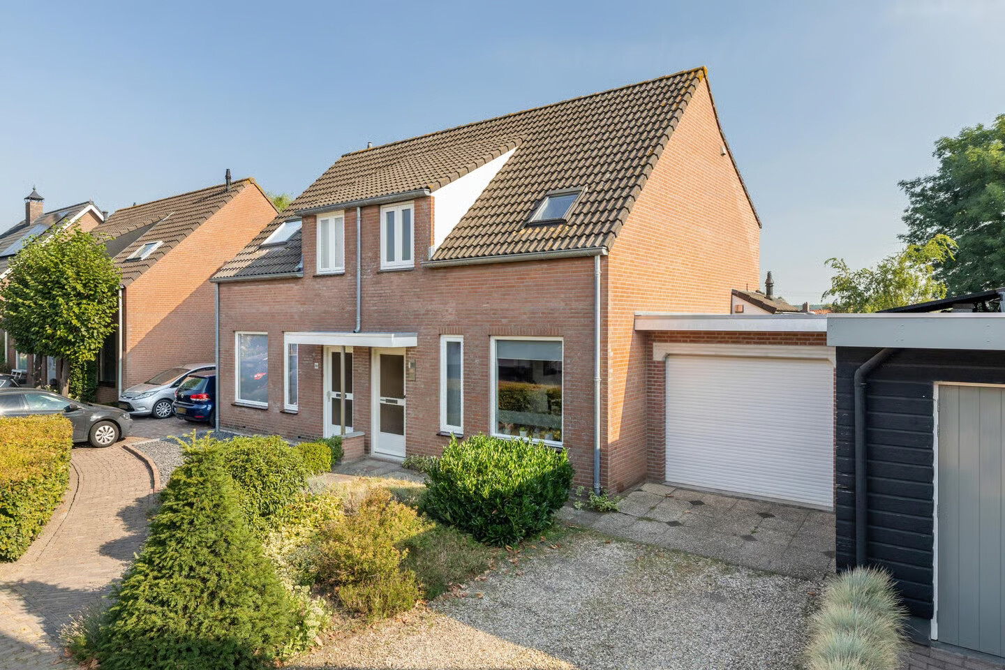 Tussenwoning te koop: Raadhuisstraat 30A, Hooge Zwaluwe