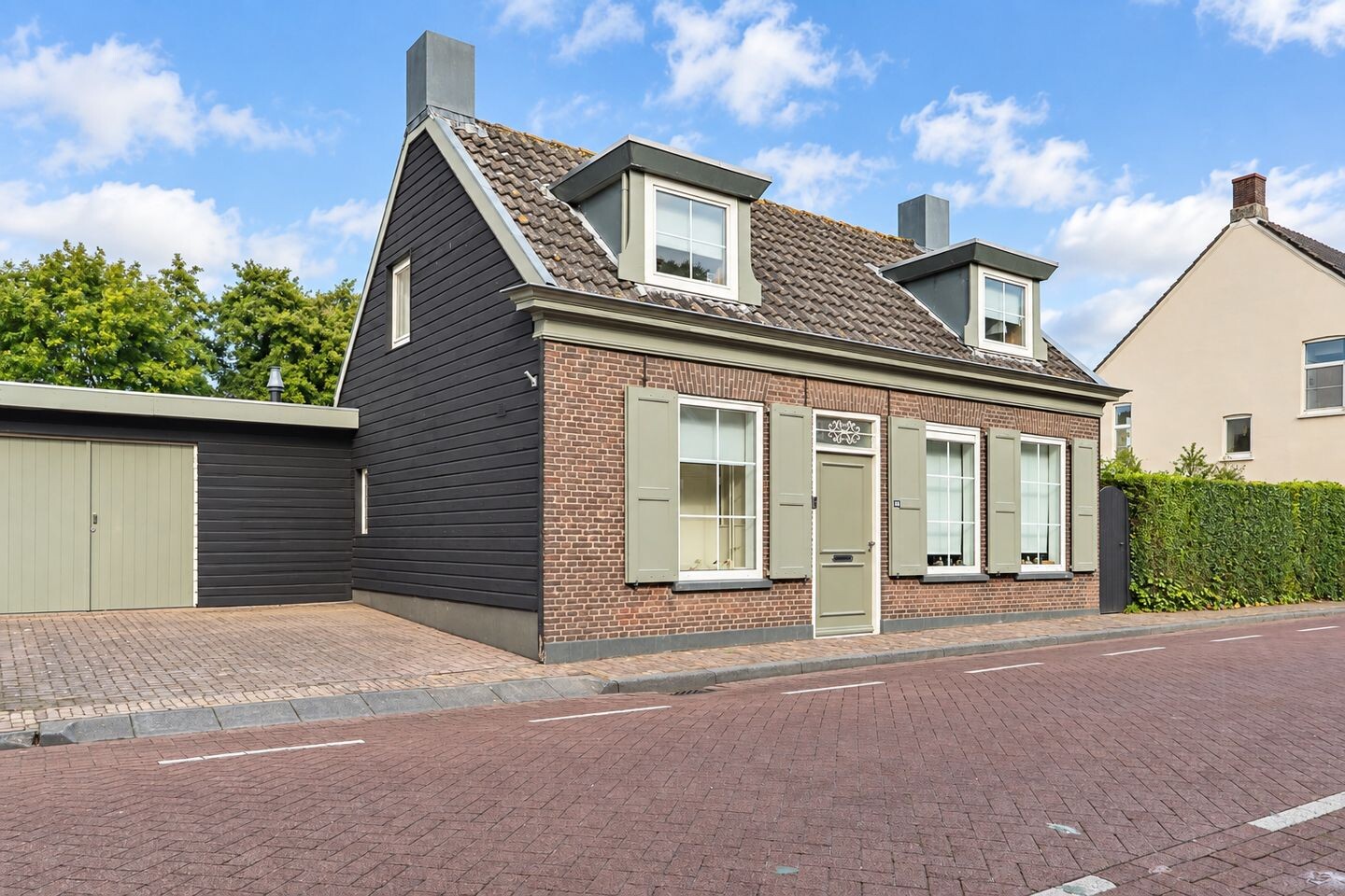 Hoekwoning te koop: Raadhuisstraat 30, Hooge Zwaluwe