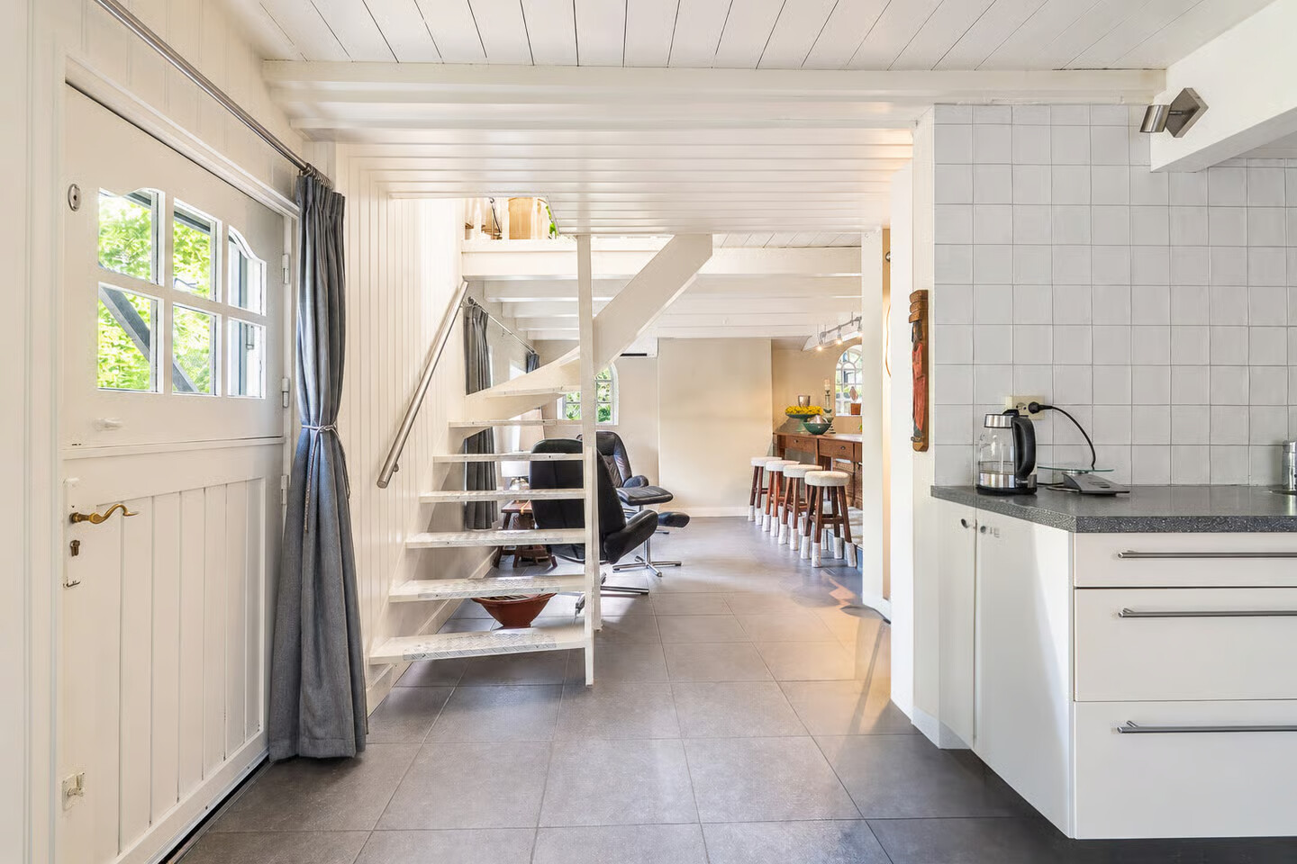 Hoekwoning te koop: Raadhuisstraat 30, Hooge Zwaluwe