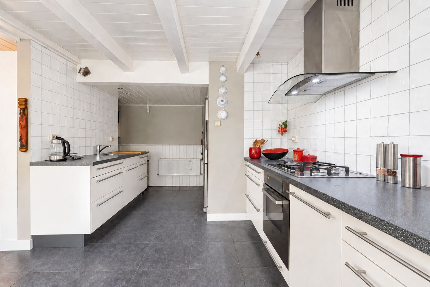 Hoekwoning te koop: Raadhuisstraat 30, Hooge Zwaluwe