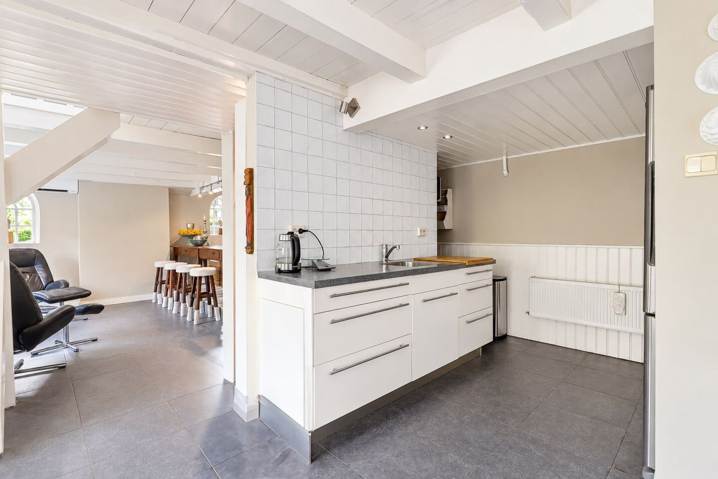 Hoekwoning te koop: Raadhuisstraat 30, Hooge Zwaluwe