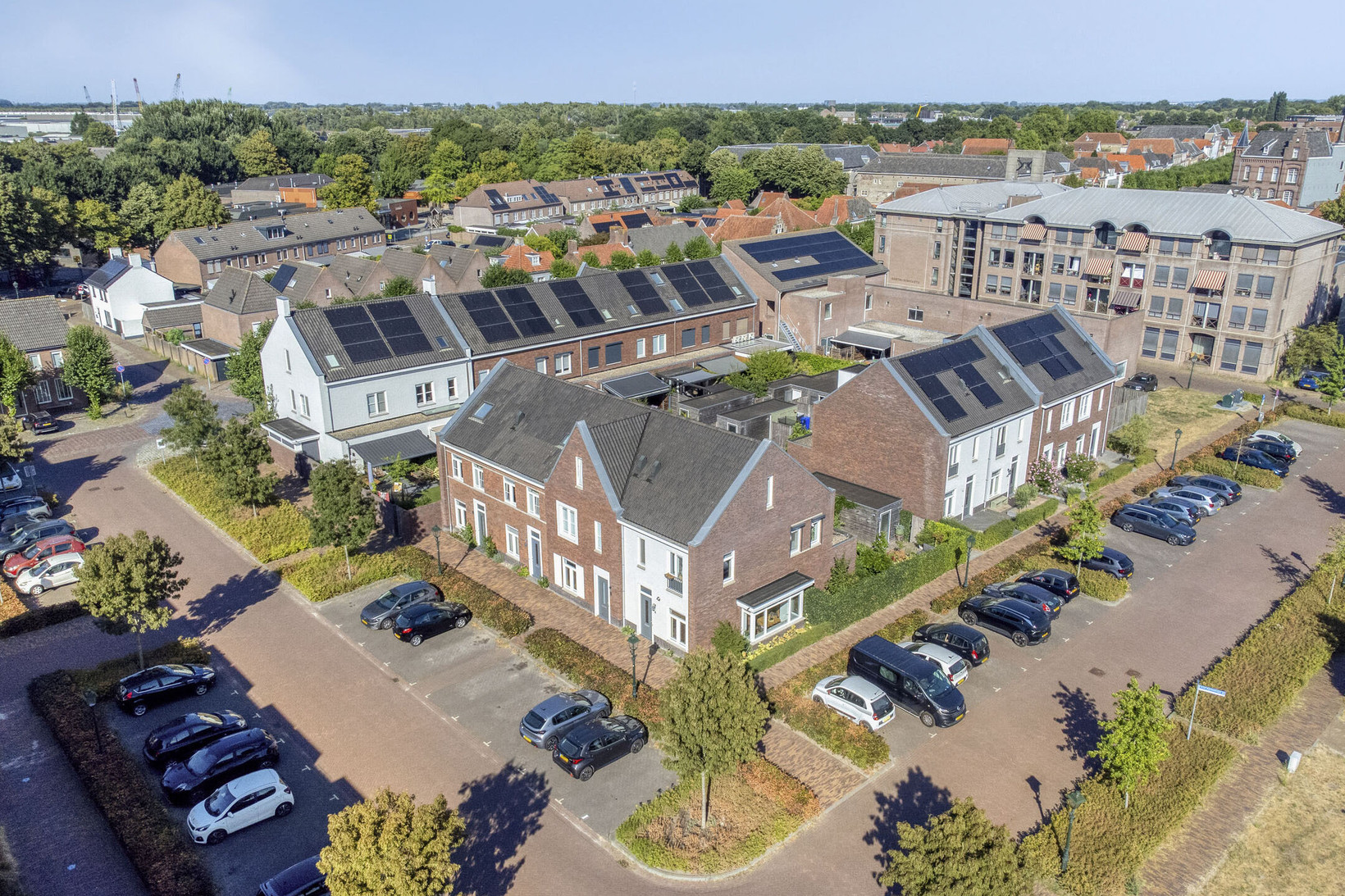 Hoekwoning te koop: Sint Agnesstraat 8, Geertruidenberg