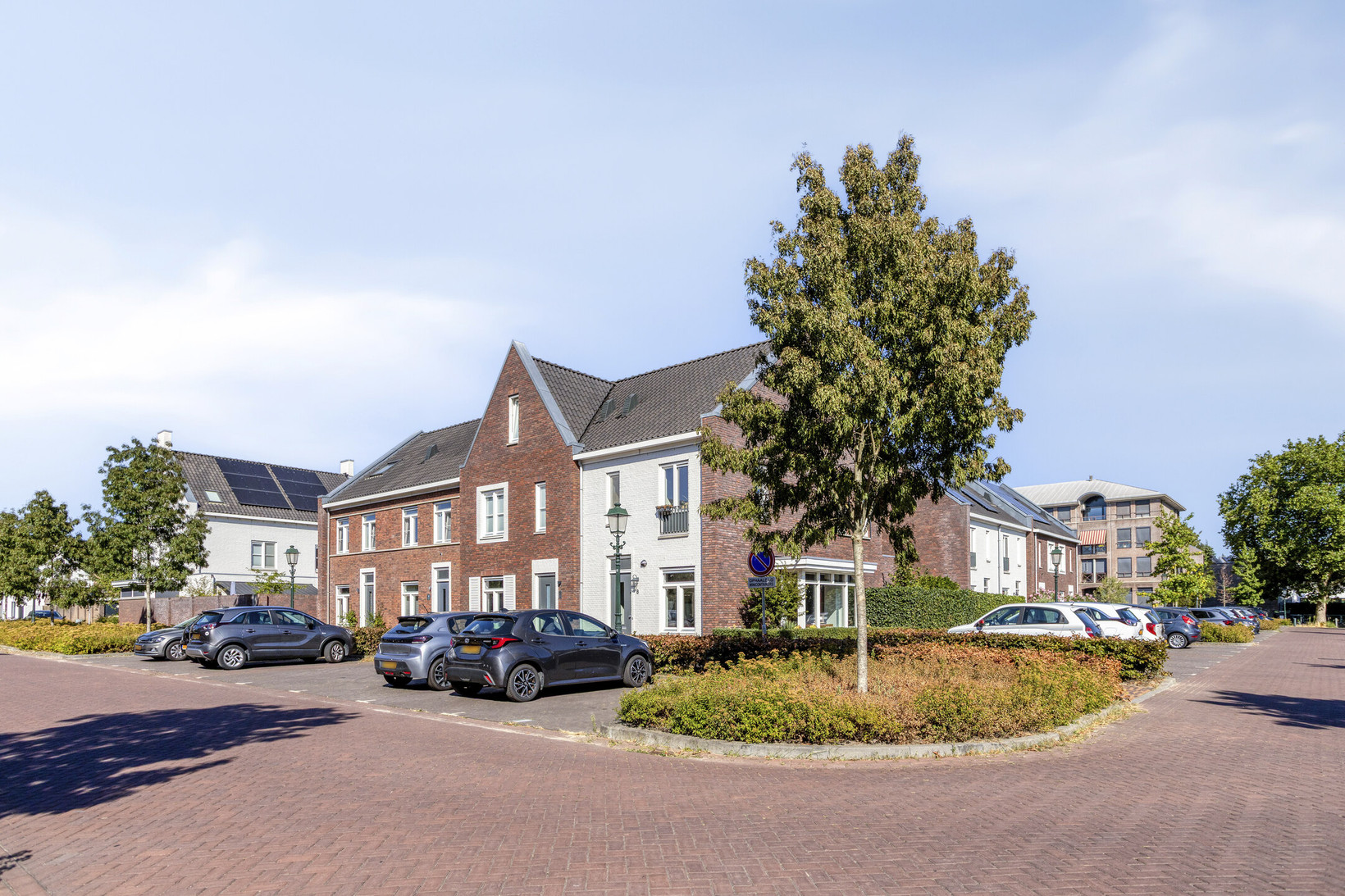 Hoekwoning te koop: Sint Agnesstraat 8, Geertruidenberg