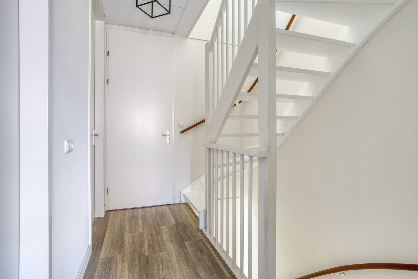 Hoekwoning te koop: Sint Agnesstraat 8, Geertruidenberg