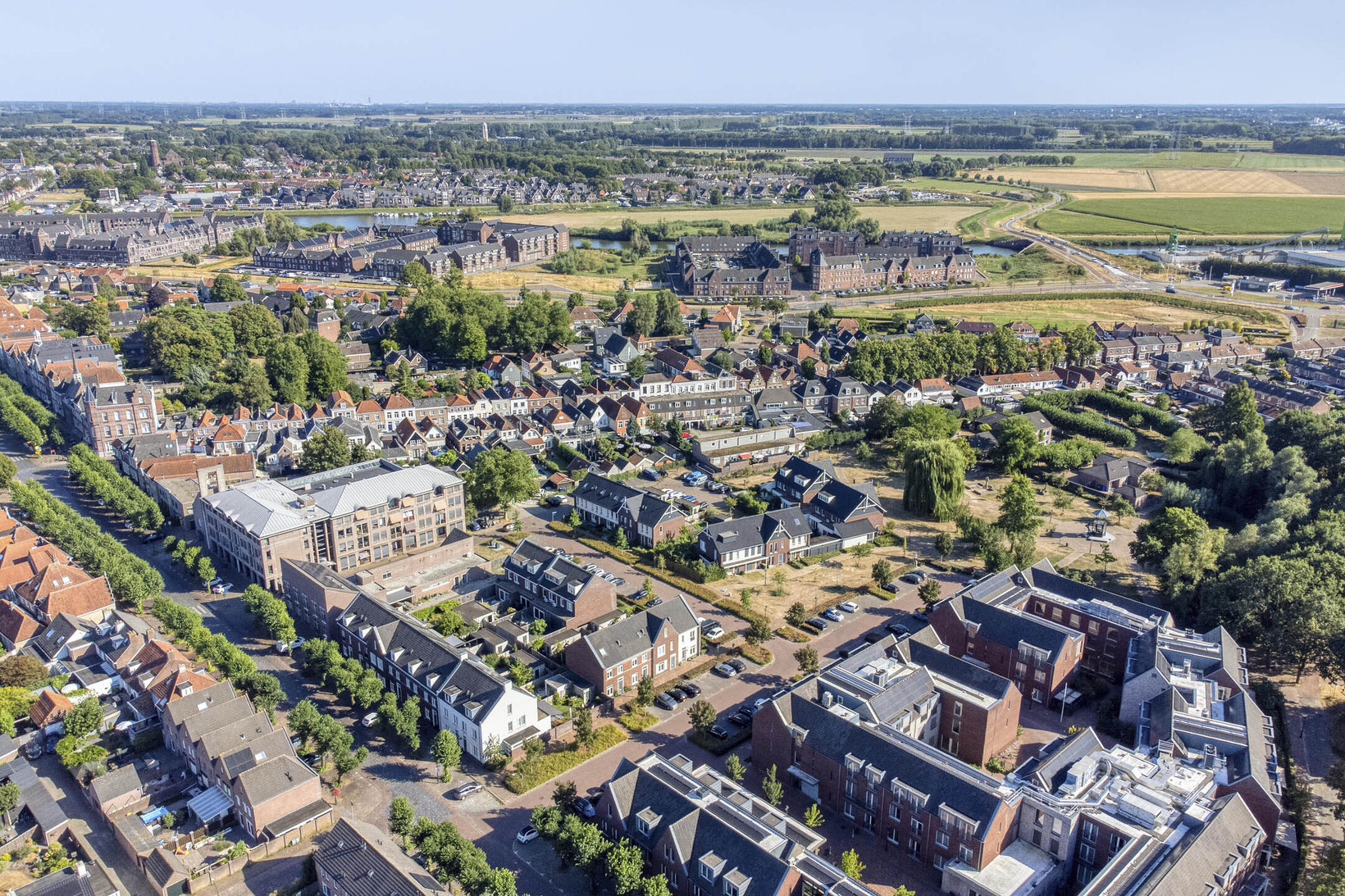Hoekwoning te koop: Sint Agnesstraat 8, Geertruidenberg