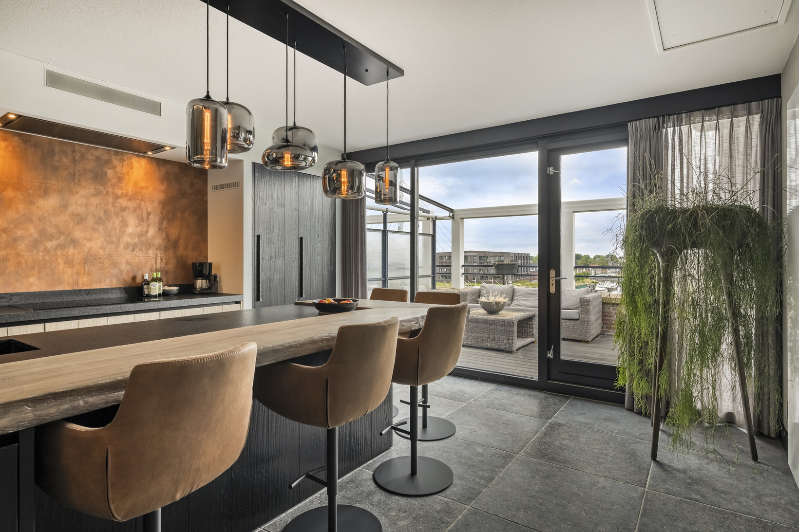 Appartement te koop: Terreplein 112, Geertruidenberg
