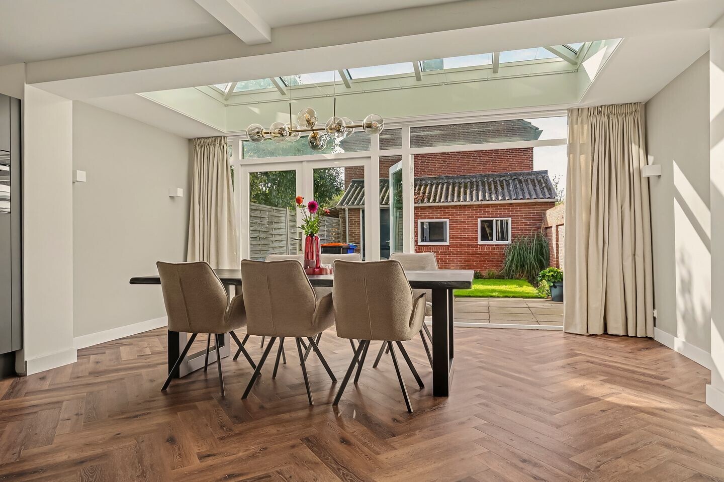 Hoekwoning te koop: Stadsweg 28, Geertruidenberg
