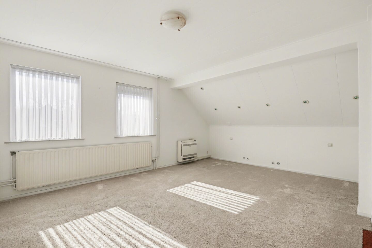 Vrijstaande woning te koop: de Bossen 18, Raamsdonksveer