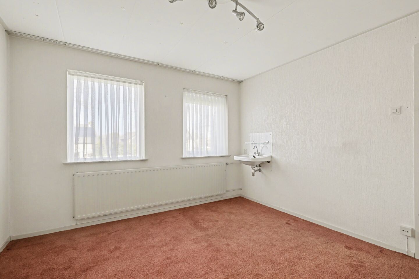 Vrijstaande woning te koop: de Bossen 18, Raamsdonksveer