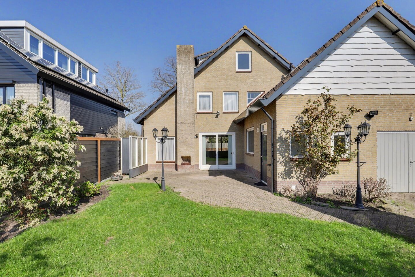 Vrijstaande woning te koop: de Bossen 18, Raamsdonksveer
