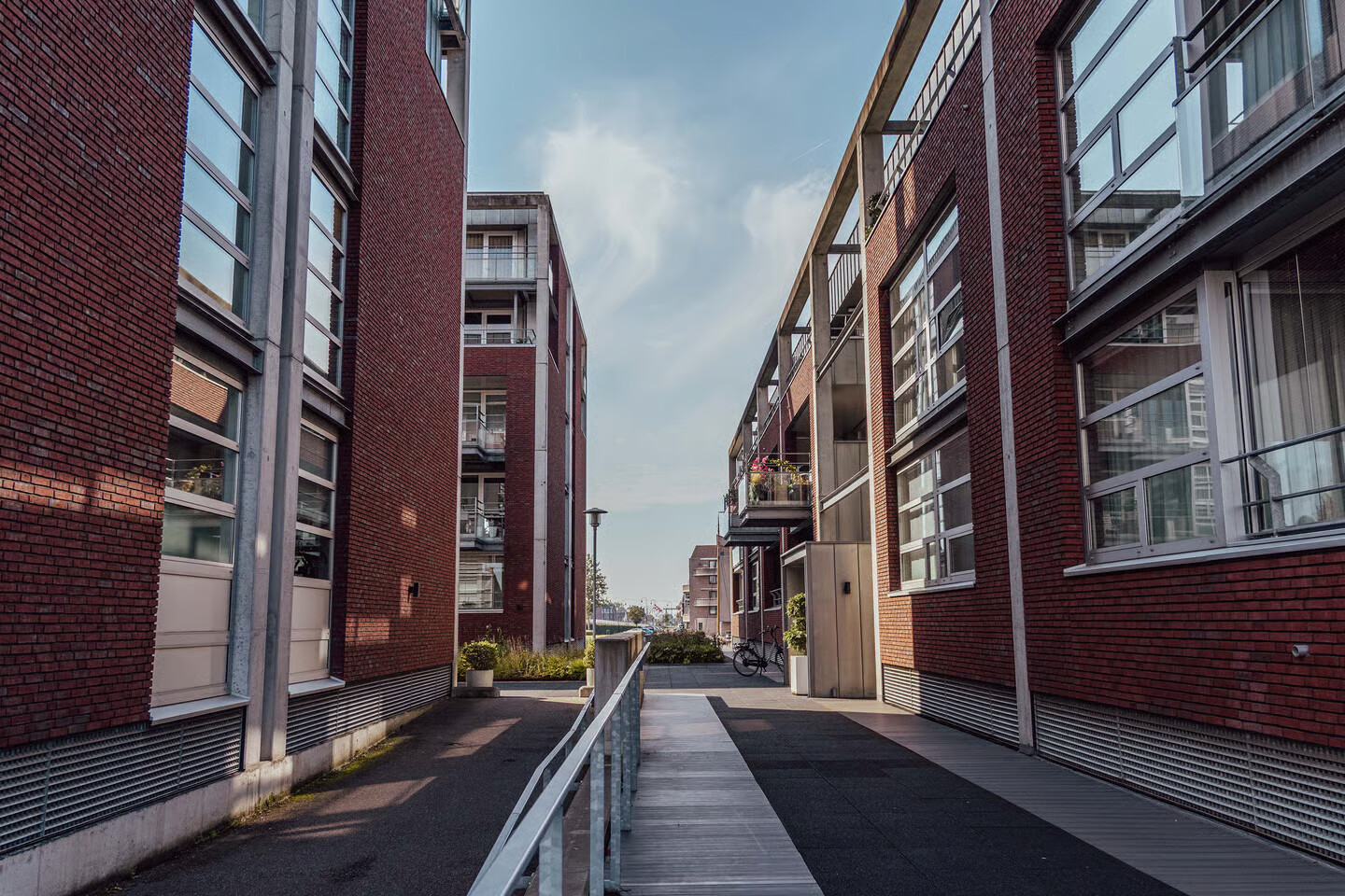 Appartement te koop: Tolbrugplein 70, Raamsdonksveer