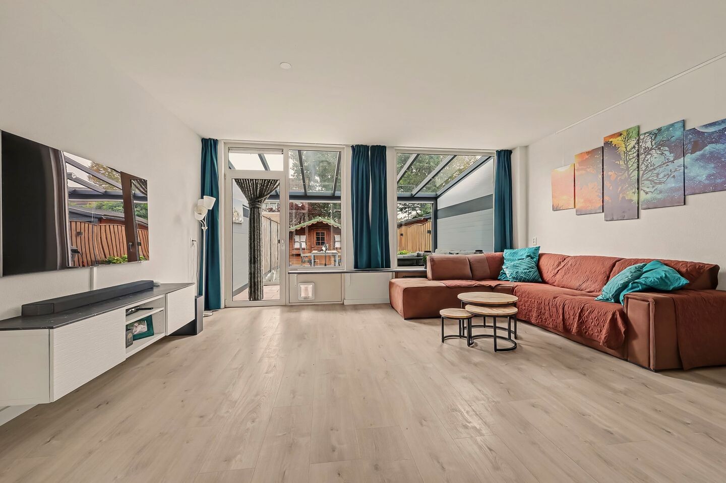 Tussenwoning te koop: Rijvoortshoef 260, Raamsdonksveer