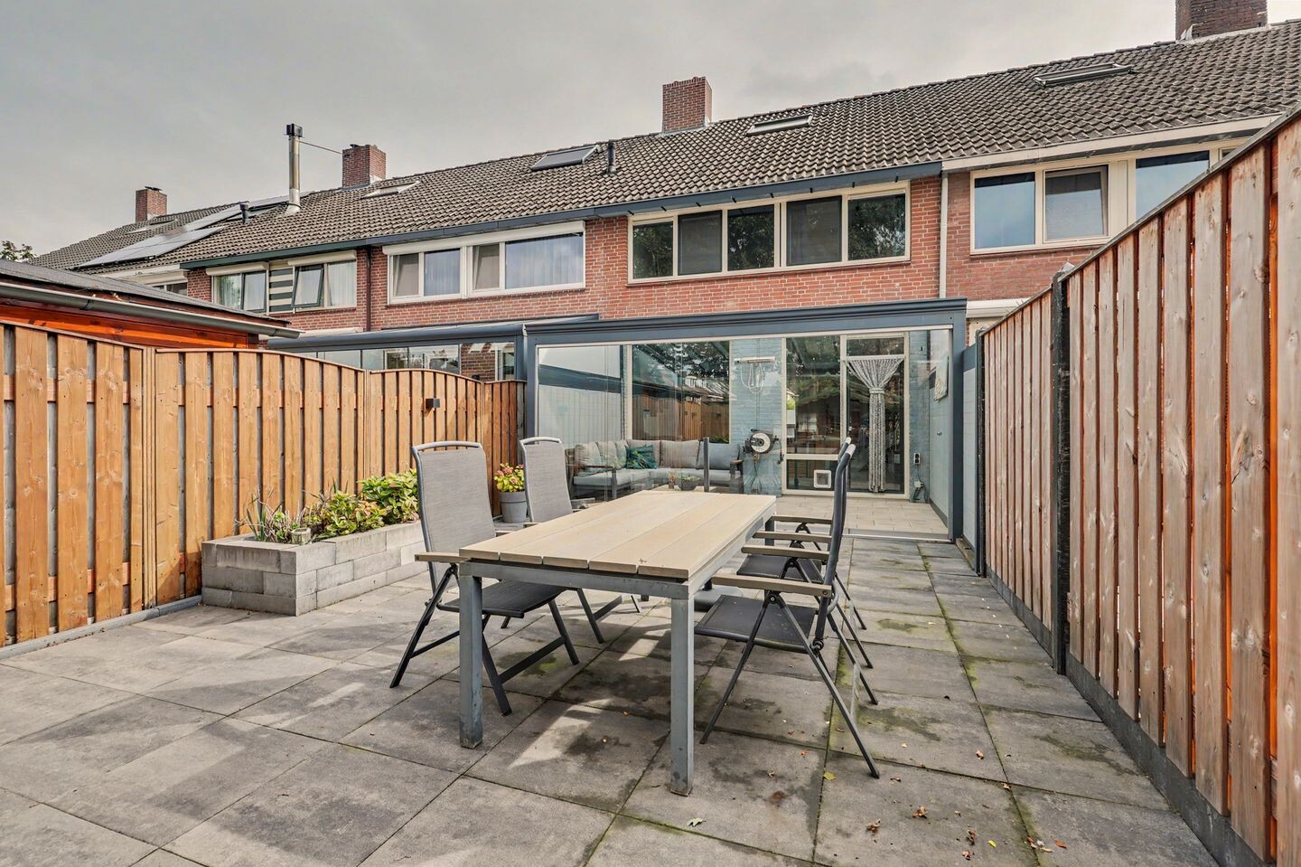 Tussenwoning te koop: Rijvoortshoef 260, Raamsdonksveer