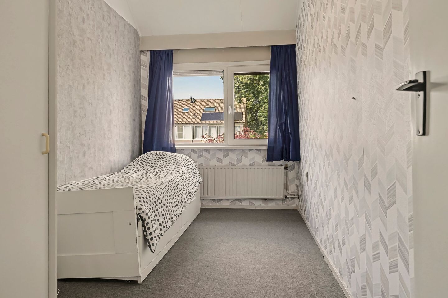 Tussenwoning te koop: Rijvoortshoef 260, Raamsdonksveer
