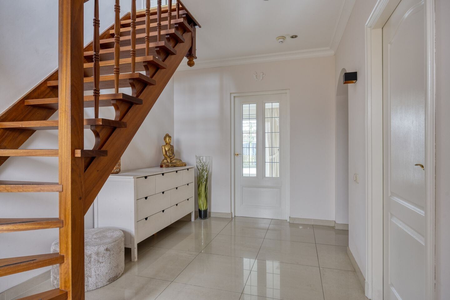 Tussenwoning te koop: Lindonklaan 37, Raamsdonksveer