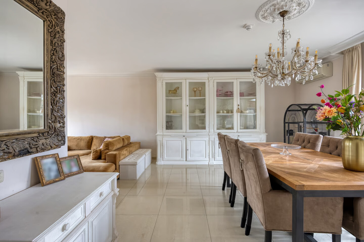 Tussenwoning te koop: Lindonklaan 37, Raamsdonksveer