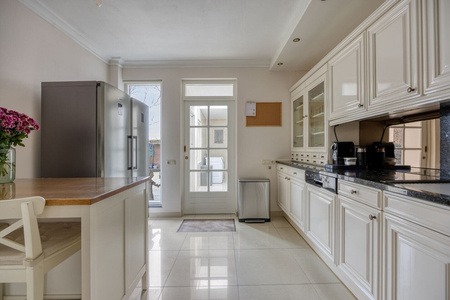 Tussenwoning te koop: Lindonklaan 37, Raamsdonksveer