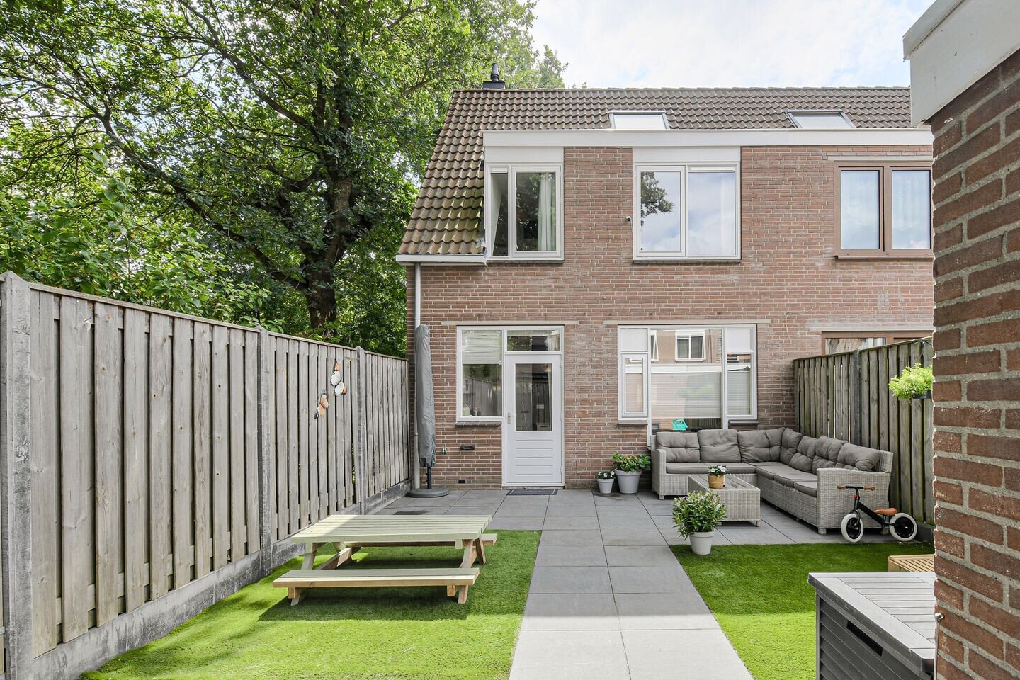 Hoekwoning te koop: Vossendonk 2, Raamsdonksveer