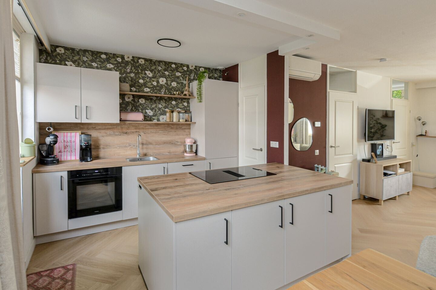 Hoekwoning te koop: Vossendonk 2, Raamsdonksveer