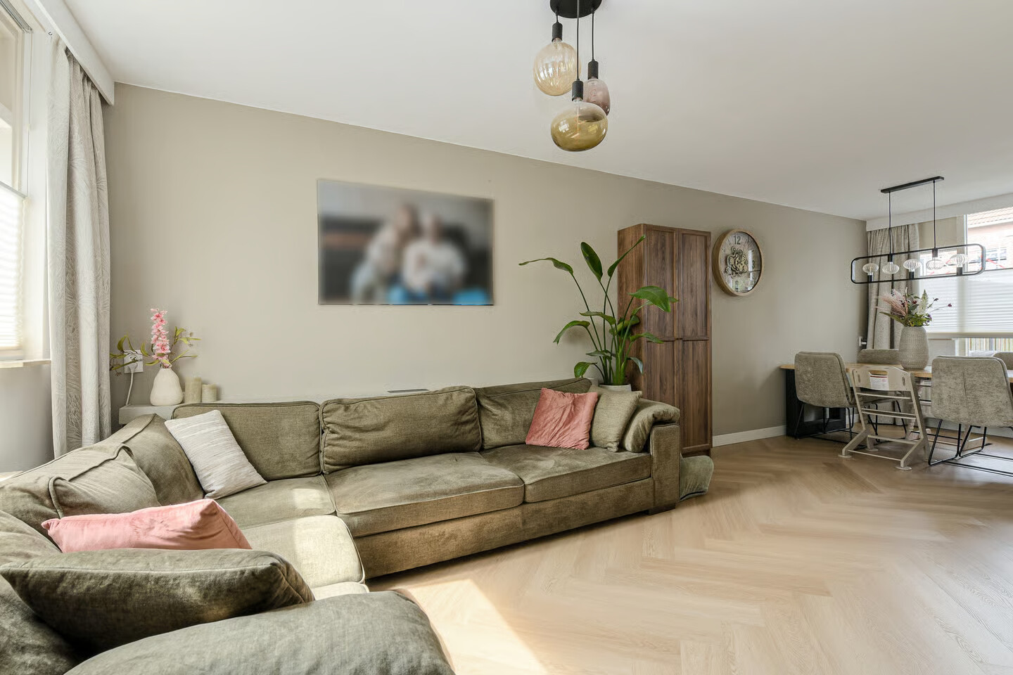 Hoekwoning te koop: Vossendonk 2, Raamsdonksveer