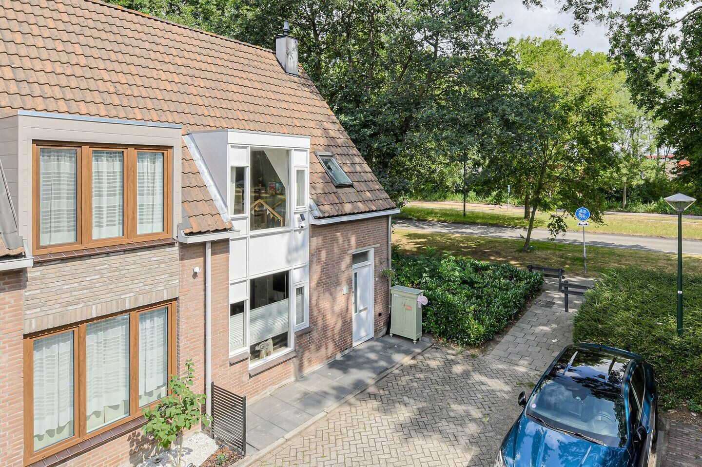 Hoekwoning te koop: Vossendonk 2, Raamsdonksveer