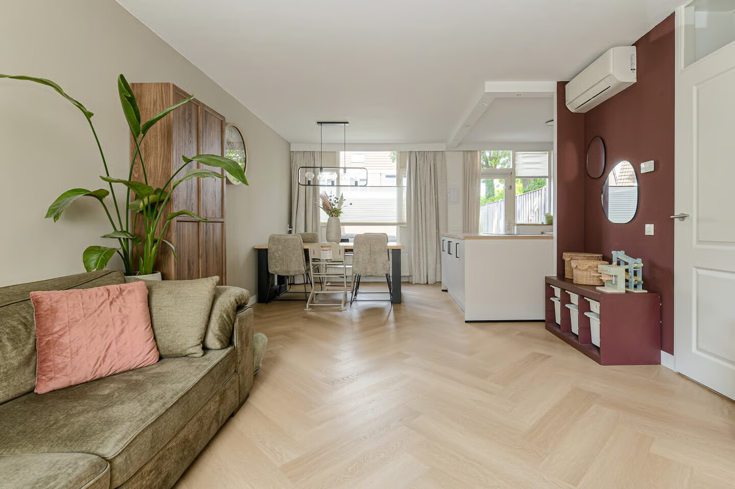 Hoekwoning te koop: Vossendonk 2, Raamsdonksveer