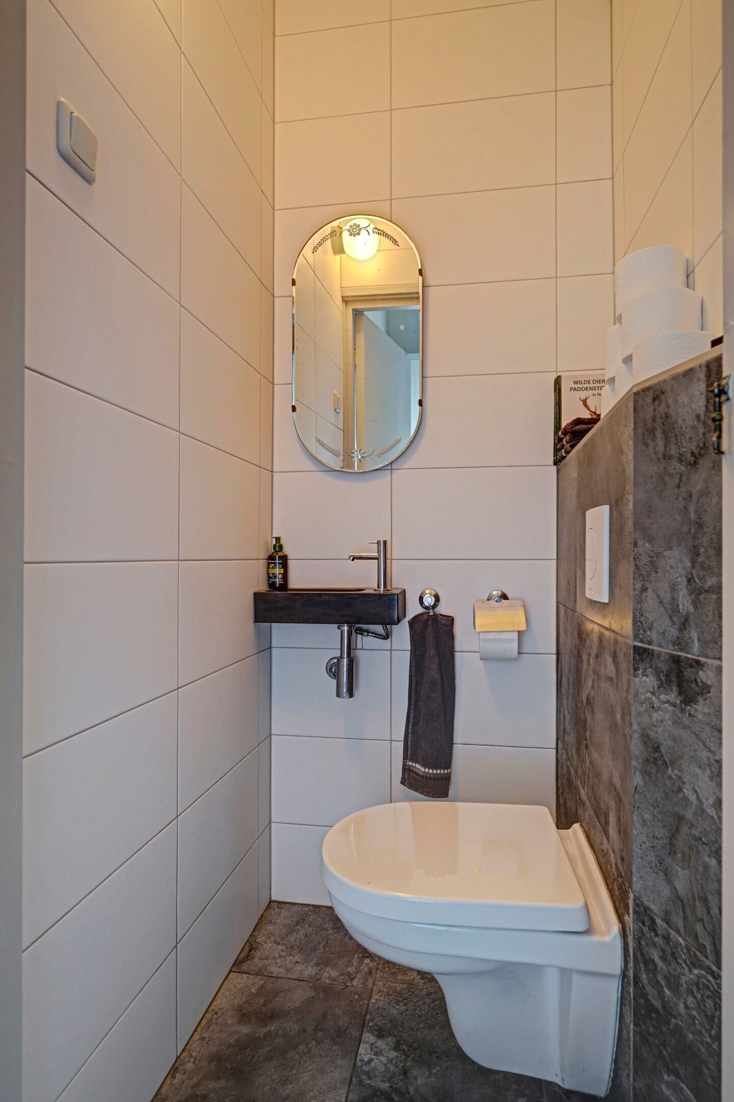 Tussenwoning te koop: Cornelis Oomestraat 11, Raamsdonk