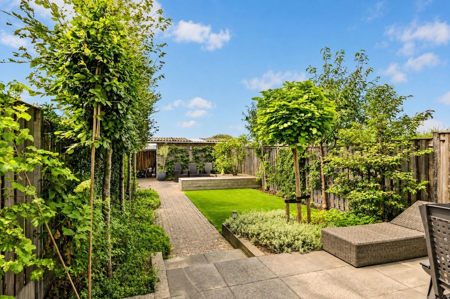 Tussenwoning te koop: Cornelis Oomestraat 11, Raamsdonk