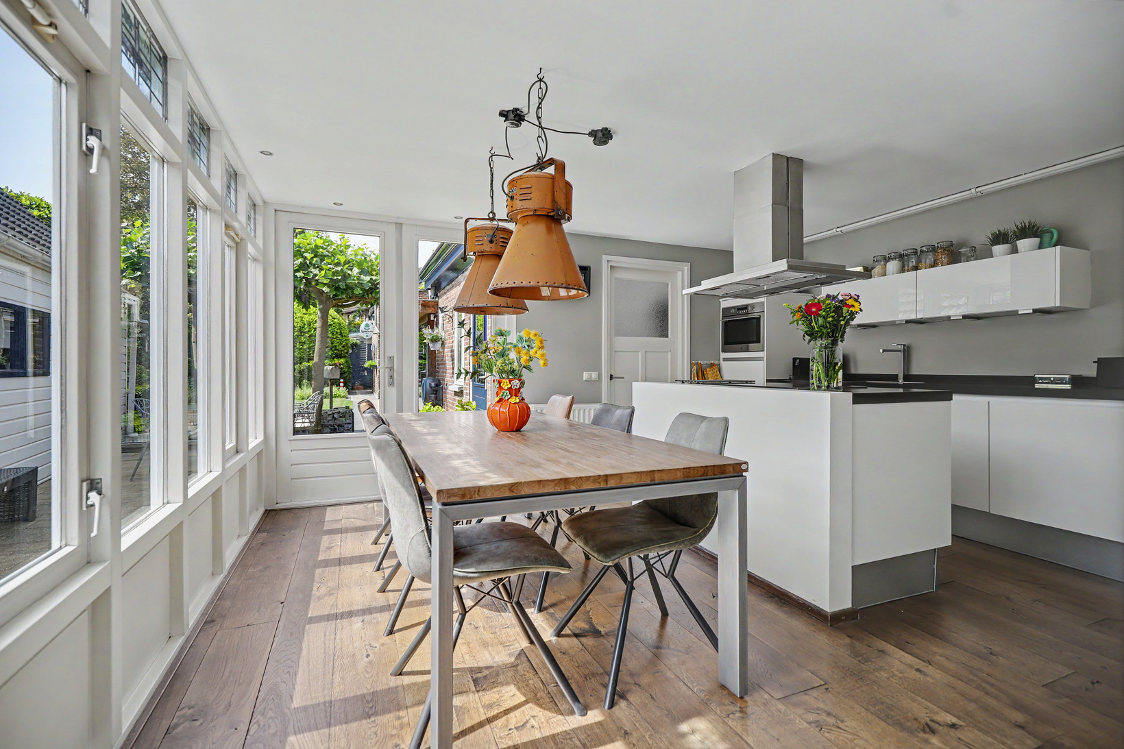Hoekwoning te koop: Leharstraat 15, Tilburg