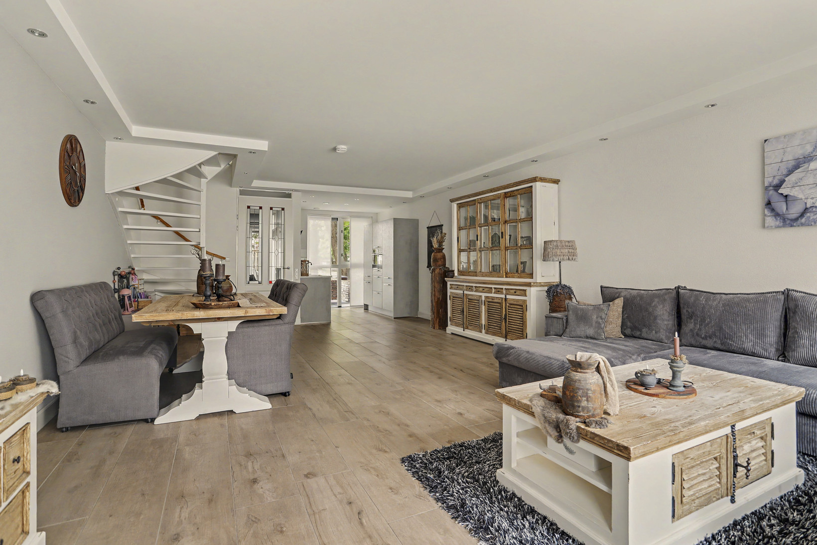 Tussenwoning te koop: Mahlerstraat 230, Tilburg