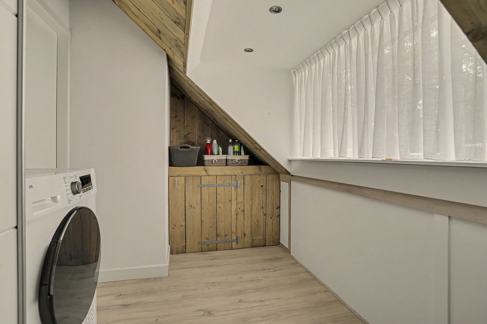 Tussenwoning te koop: Mahlerstraat 230, Tilburg