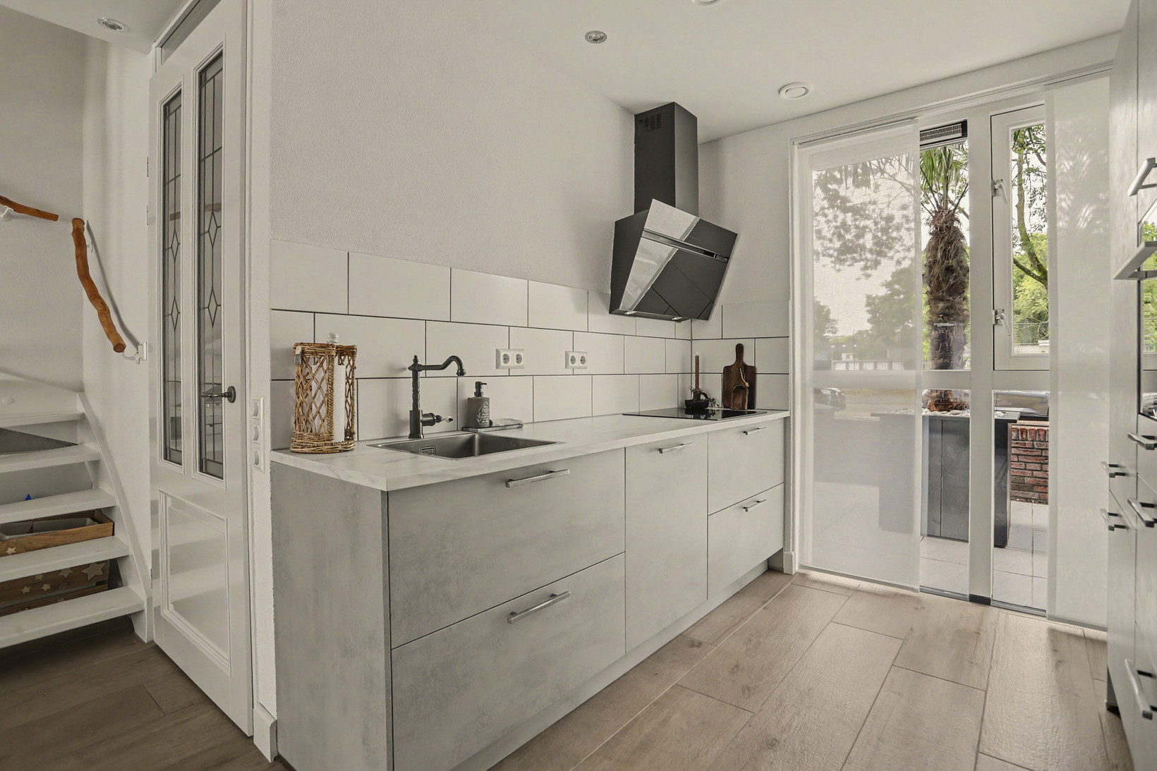 Tussenwoning te koop: Mahlerstraat 230, Tilburg