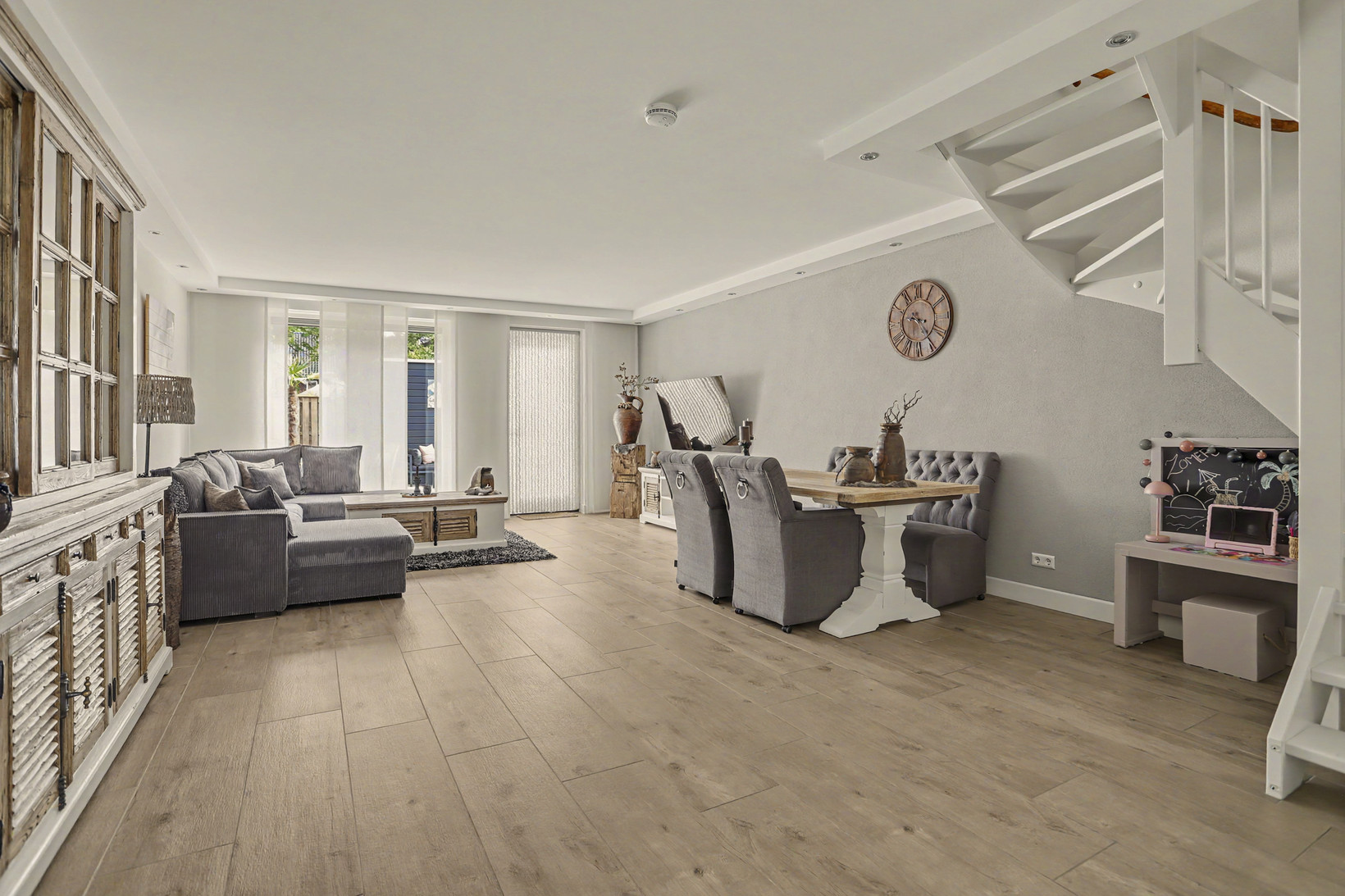 Tussenwoning te koop: Mahlerstraat 230, Tilburg
