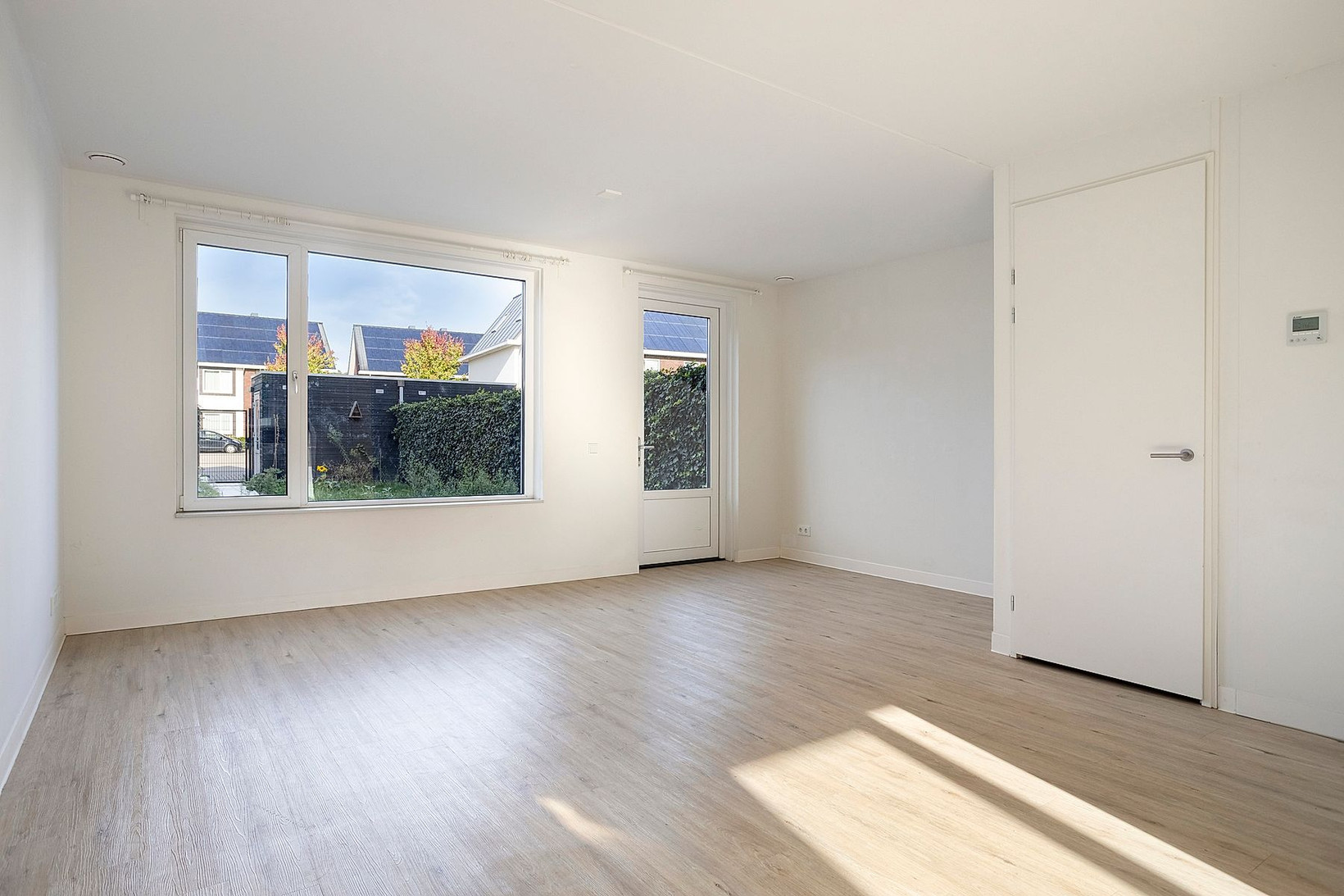 Tussenwoning te koop: Jac. van Vollenhovenstraat 245, Tilburg