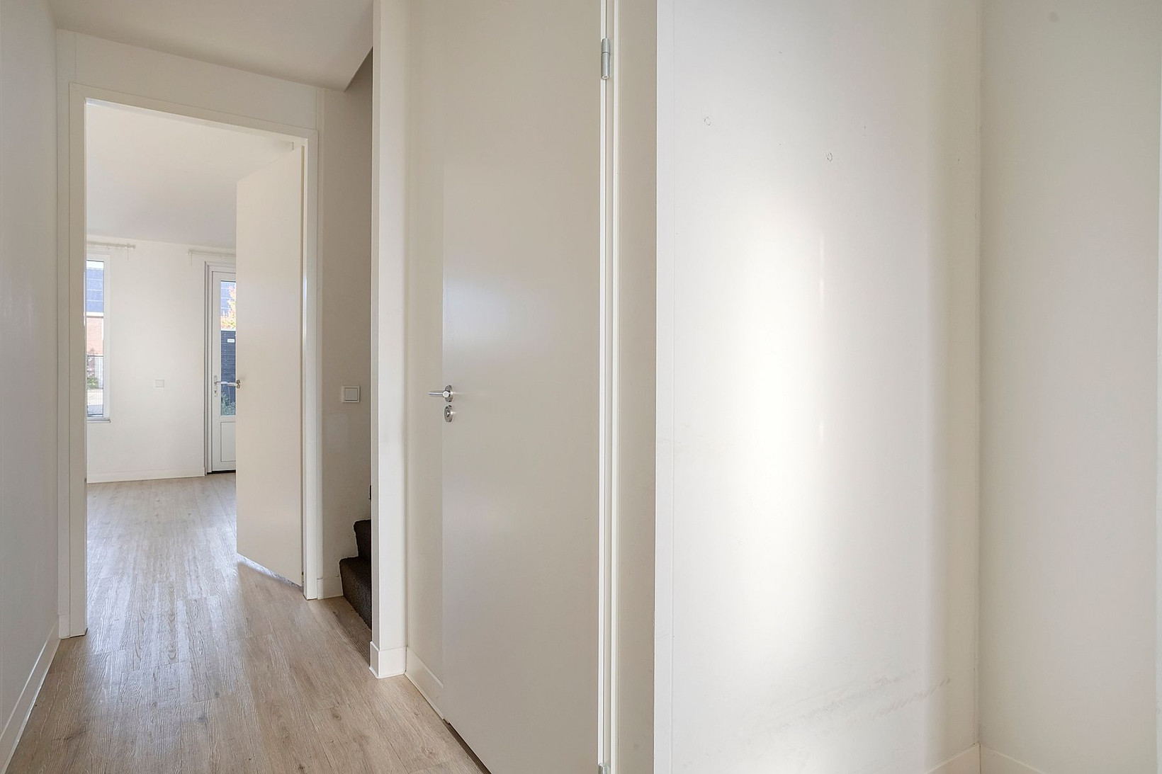 Tussenwoning te koop: Jac. van Vollenhovenstraat 245, Tilburg