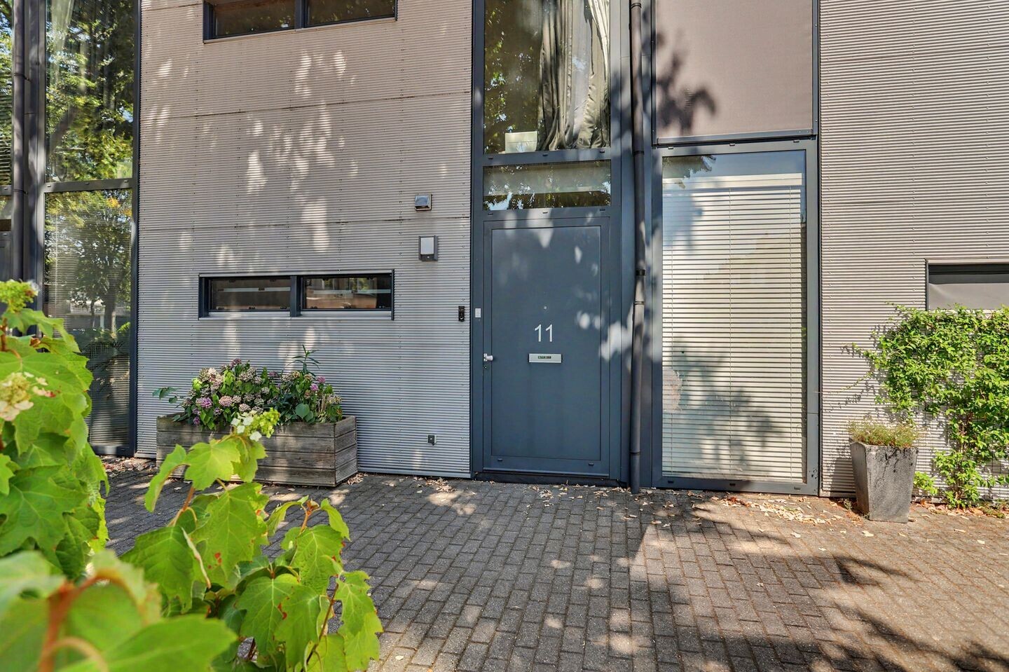 Tussenwoning te koop: Gombertstraat 11, Tilburg
