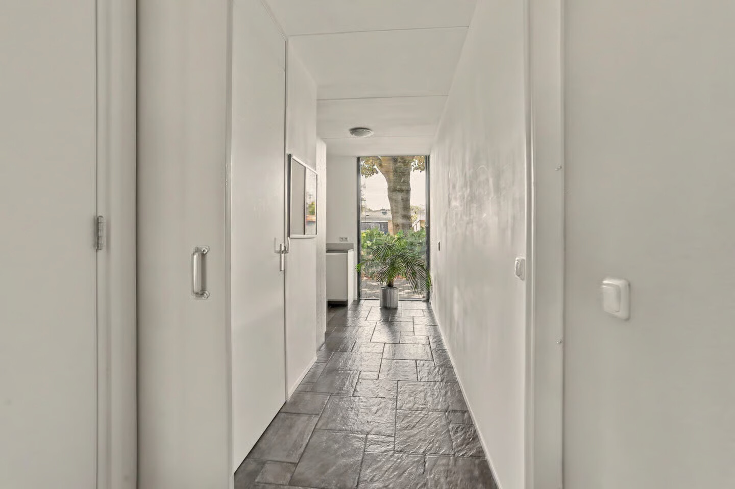 Tussenwoning te koop: Gombertstraat 11, Tilburg