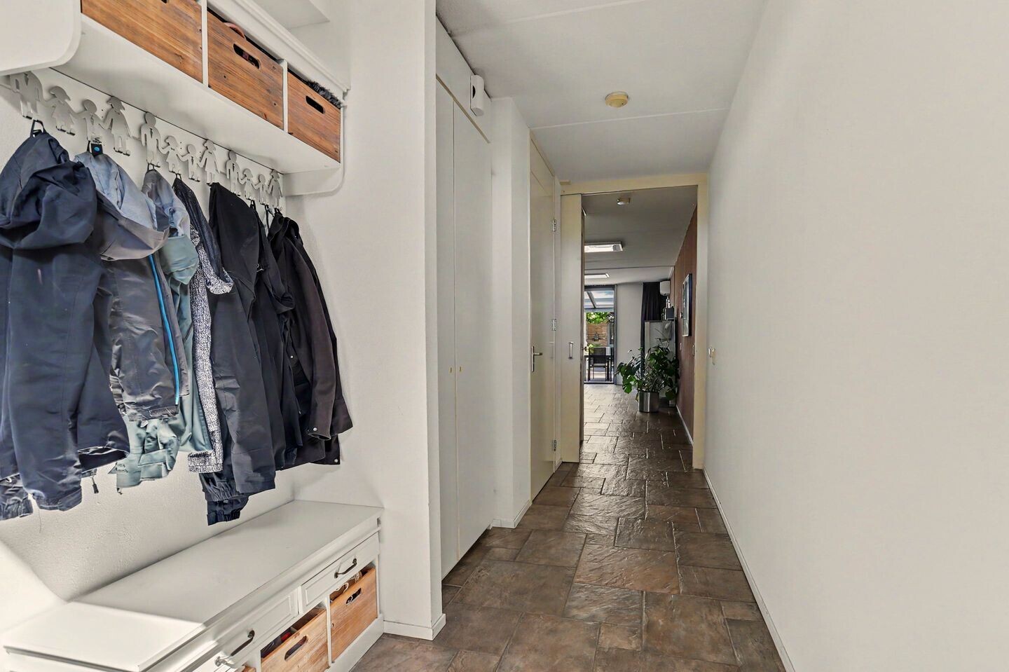 Tussenwoning te koop: Gombertstraat 11, Tilburg