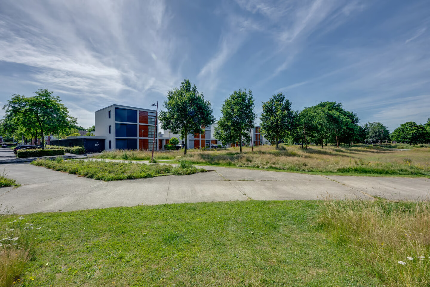 Tussenwoning te koop: Van Otterloostraat 4, Tilburg