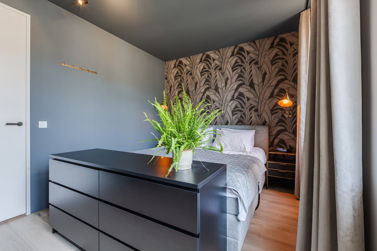 Tussenwoning te koop: Dahliahof 12, Tilburg