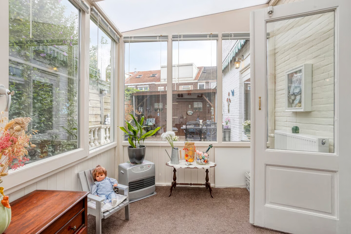 Hoekwoning te koop: Ambonstraat 1, Tilburg