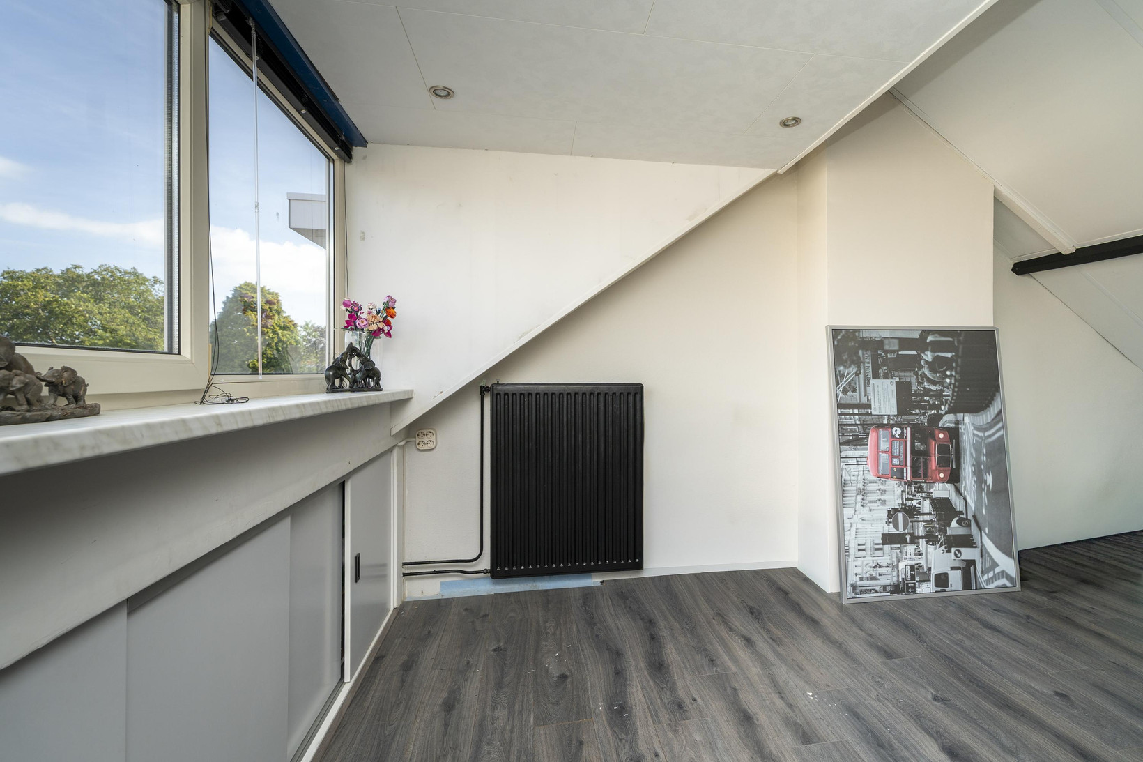 Tussenwoning te koop: Van Alphenstraat 37, Tilburg